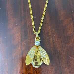 Ann Taylor Gold Tone Bee Rhinestone Chain Necklace 34”
Brand New with Tag
